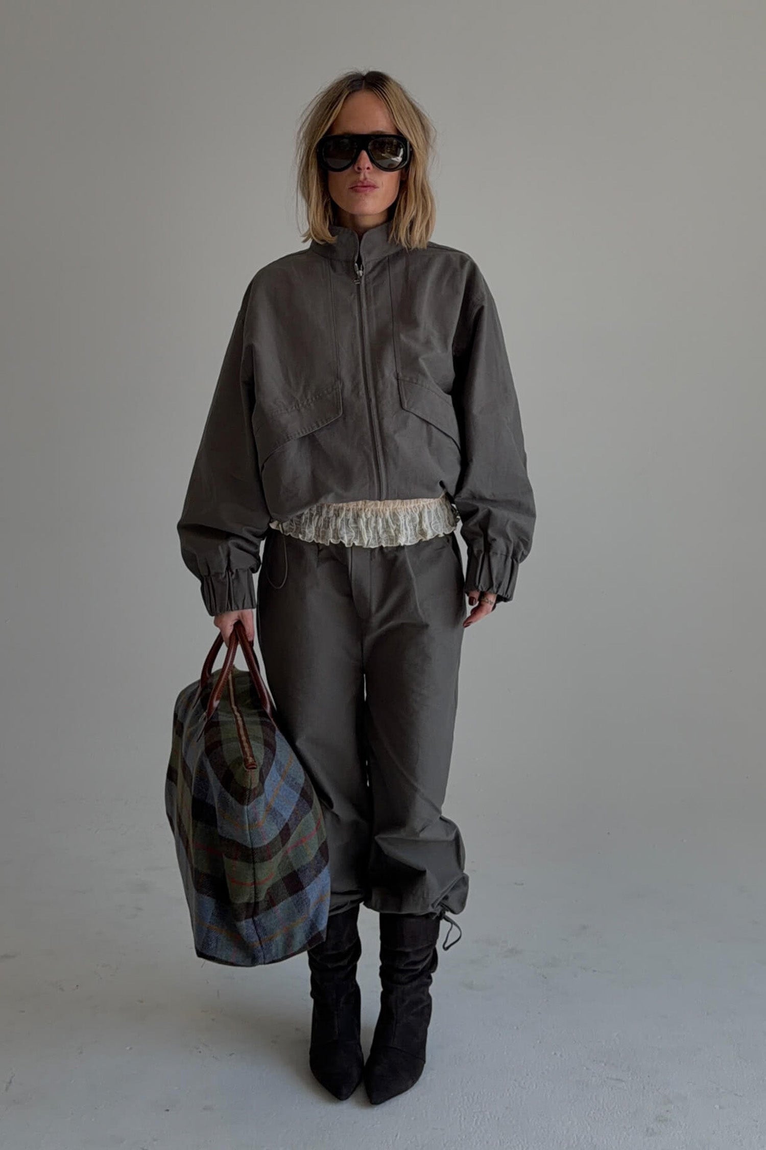 SABLE PANT IN CHARCOAL