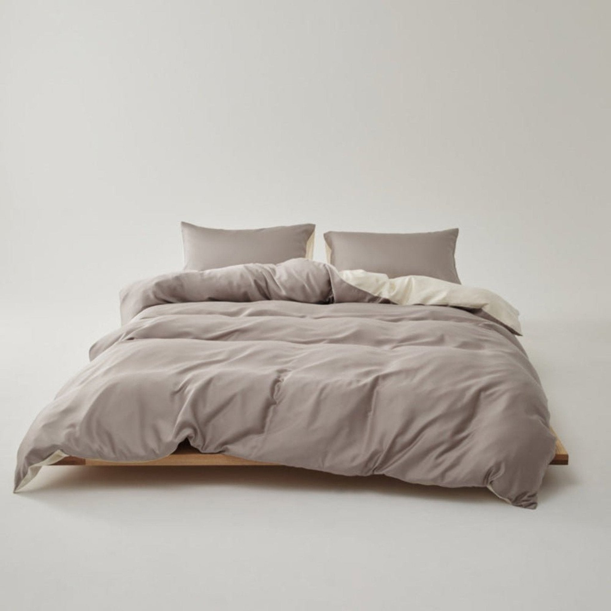 Adeline Pastel Silky Cooling TENCEL™ Bedding Set / Cream