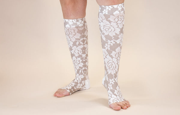 Darling Dark Gradient Compression Socks