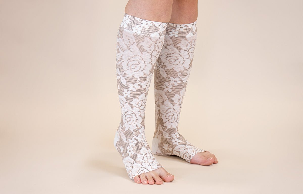 Darling Dark Gradient Compression Socks