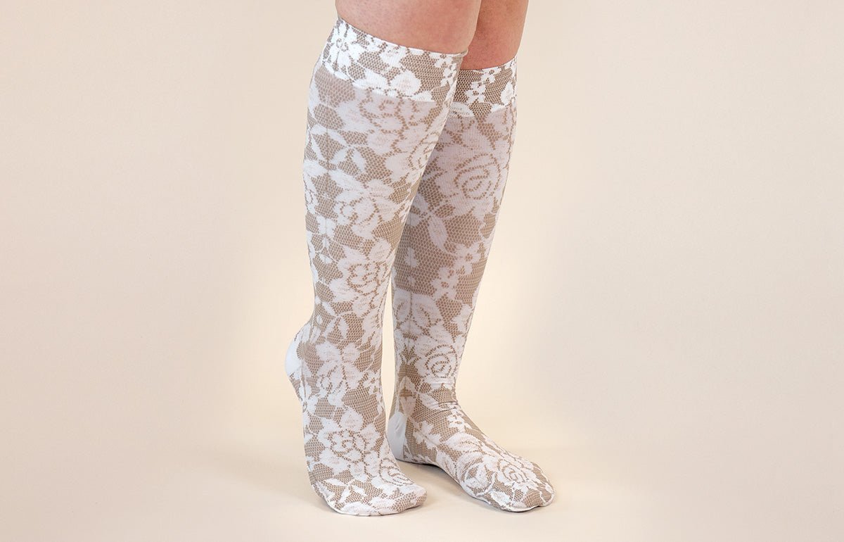 Darling Dark Gradient Compression Socks