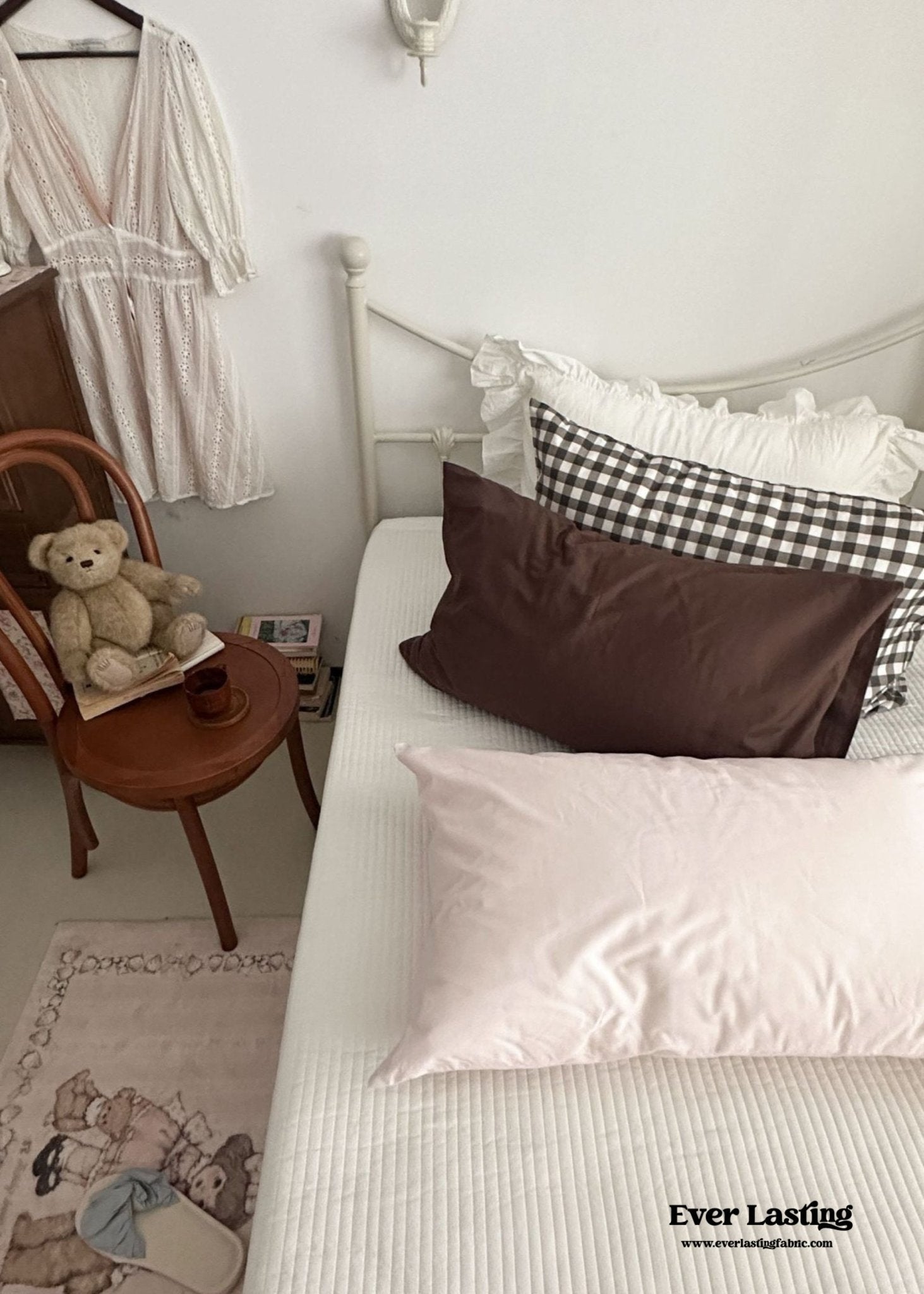 Ella Pure Cotton Pillowcases / Brown