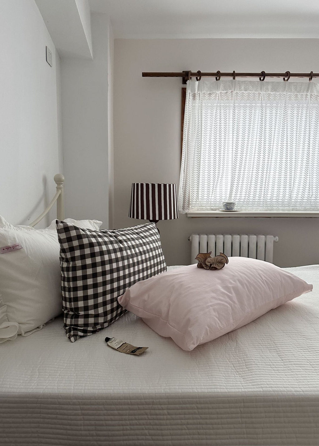 Ella Pure Cotton Pillowcases / Pink
