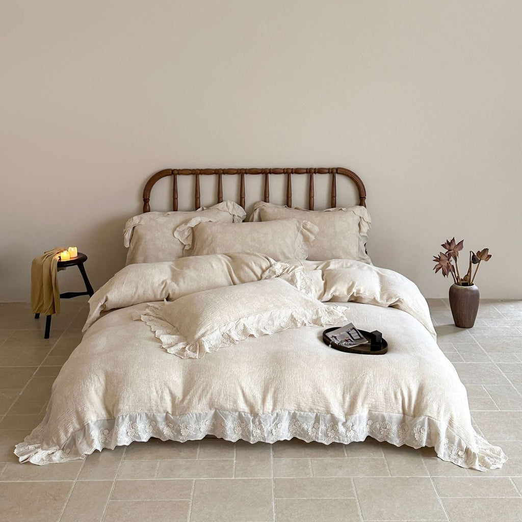 Emmeline Lace Ruffle Floral Bedding Set / Gray